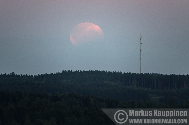 Osittainen kuunpimennys 7.8.2017. Valokuvaaja: Markus Kauppinen